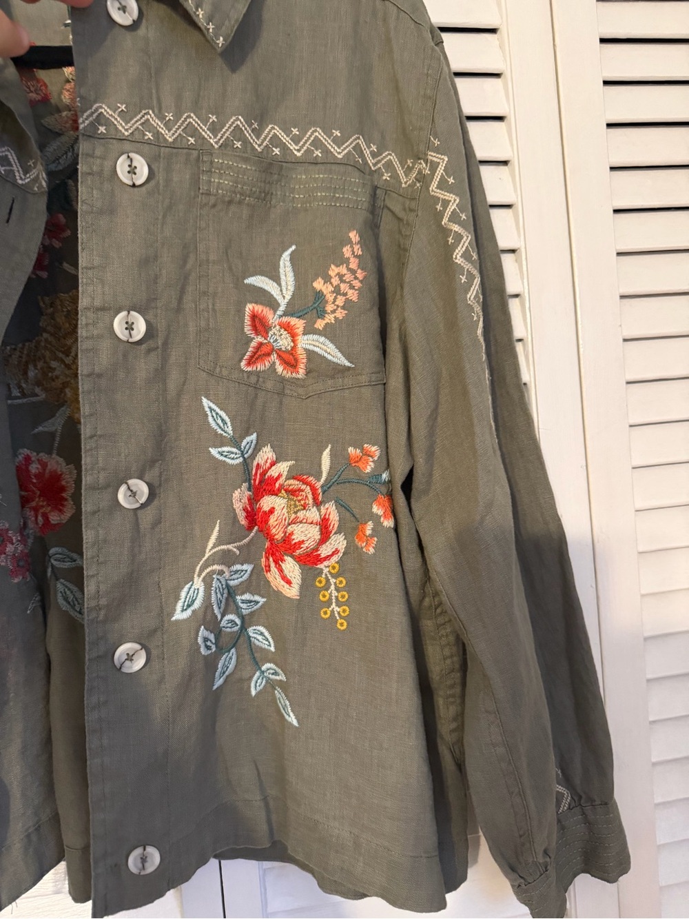 Johnny Was green linen button up - Picture 8 of 8
